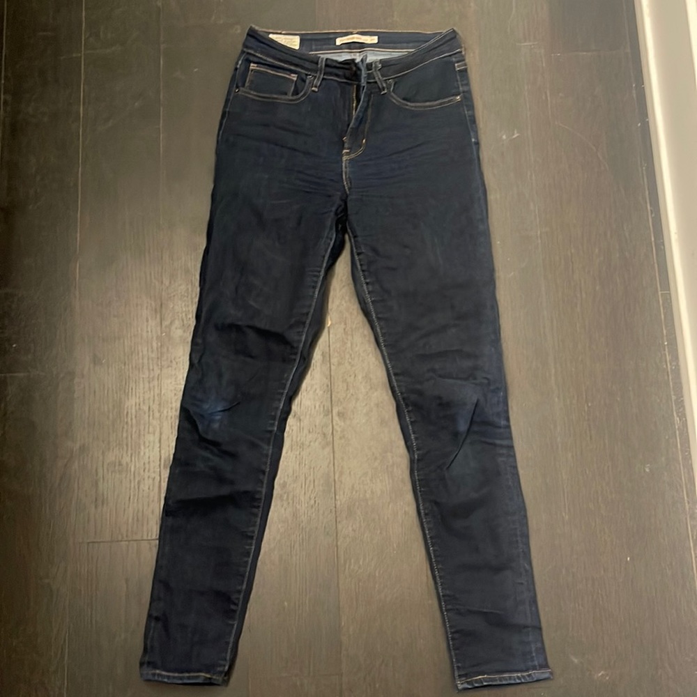Levi’s high rise skinny size 27